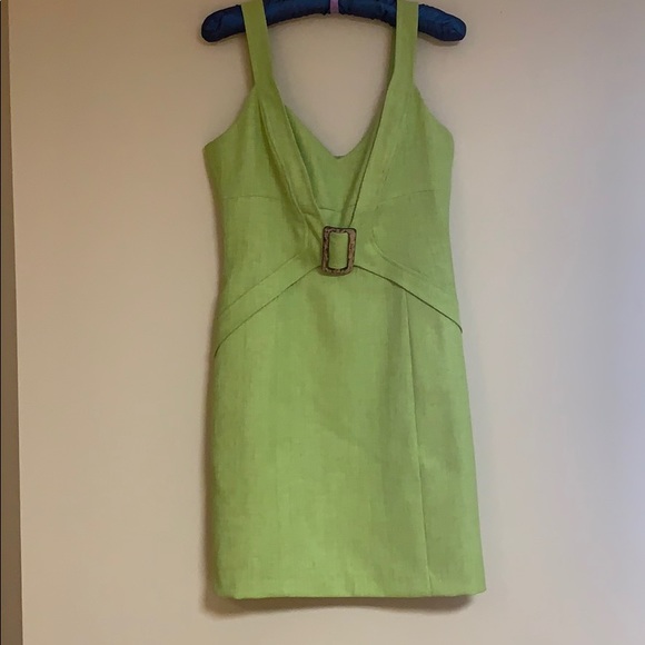 Beautiful A-line lime green Dress - Picture 2 of 4